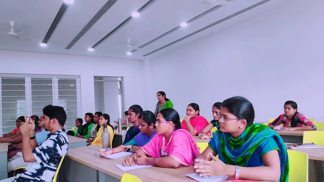 Rd National college Of Arts&Science in Erode  - Erode Ads